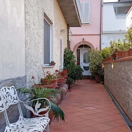 Appartamento Lovely House Near The Torre del Lago Puccini